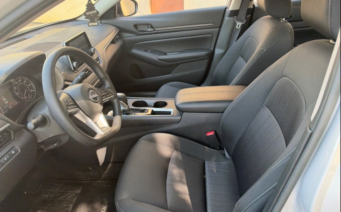 2026 Nissan Altima SV silver silver front interior dash VIN 1N4BL4DV5TN319260 for sale Dallas TX