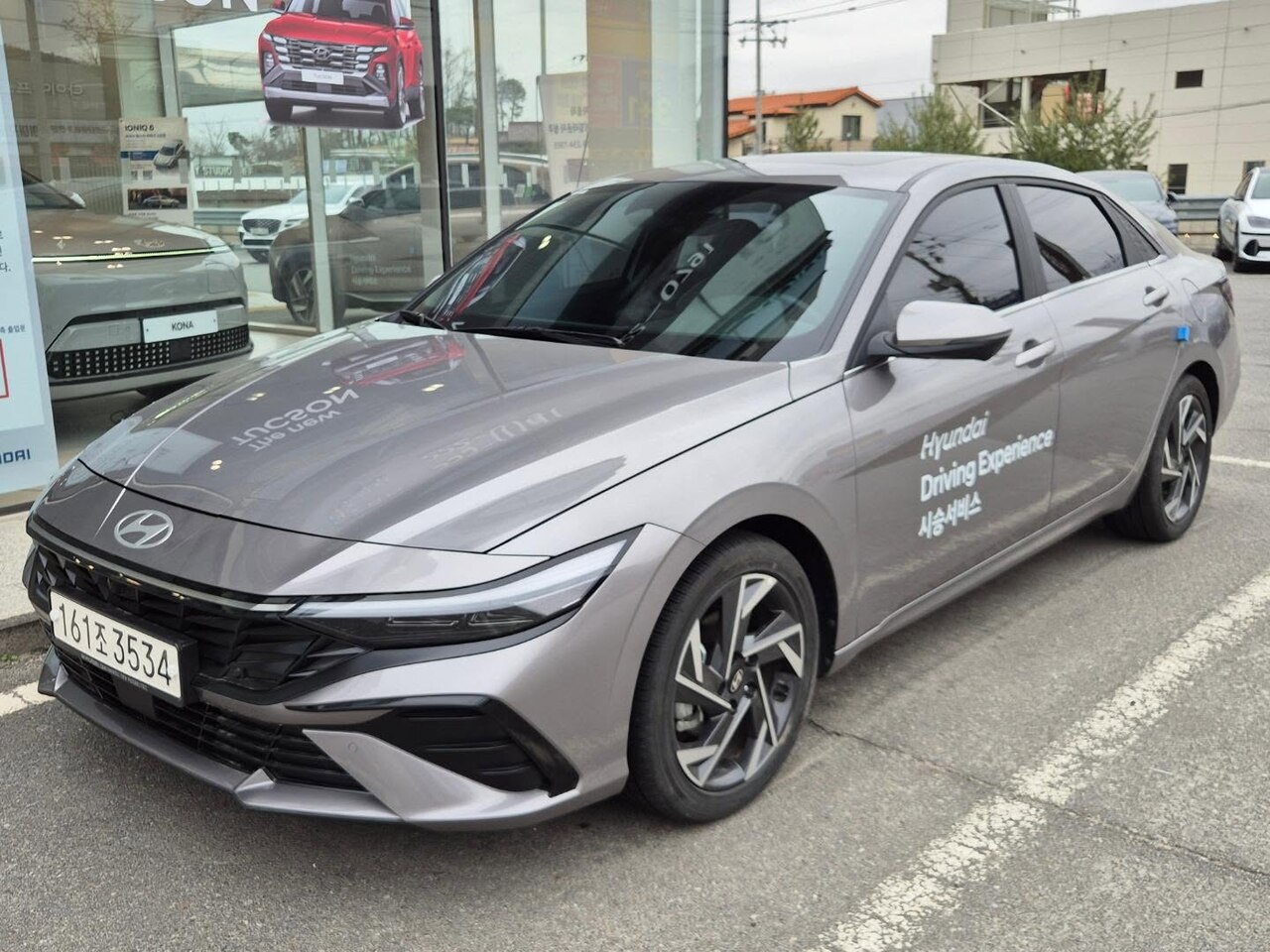Representative photo: gray Hyundai Avante Hybrid (Korean-market Elantra Hybrid, 7th gen facelift), front three-quarter view, not the actual vehicle